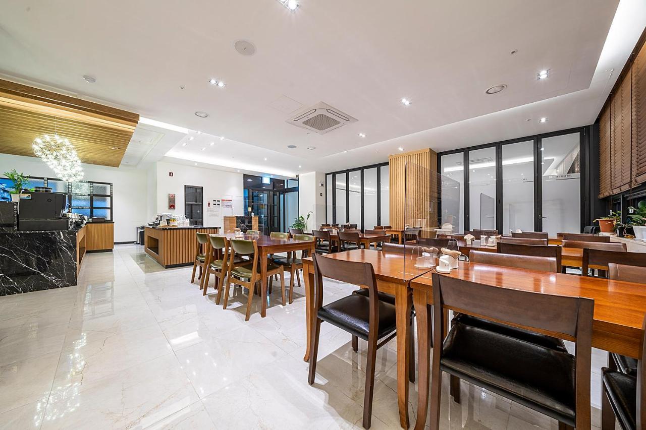 Wonju City Hotel Hyeoksin Ngoại thất bức ảnh