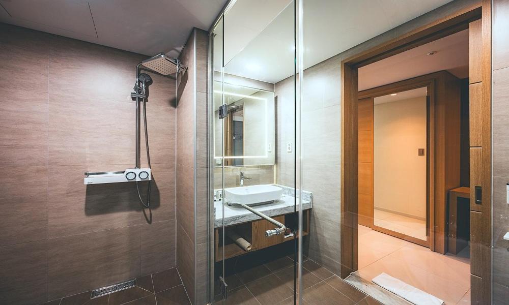 Wonju City Hotel Hyeoksin Ngoại thất bức ảnh