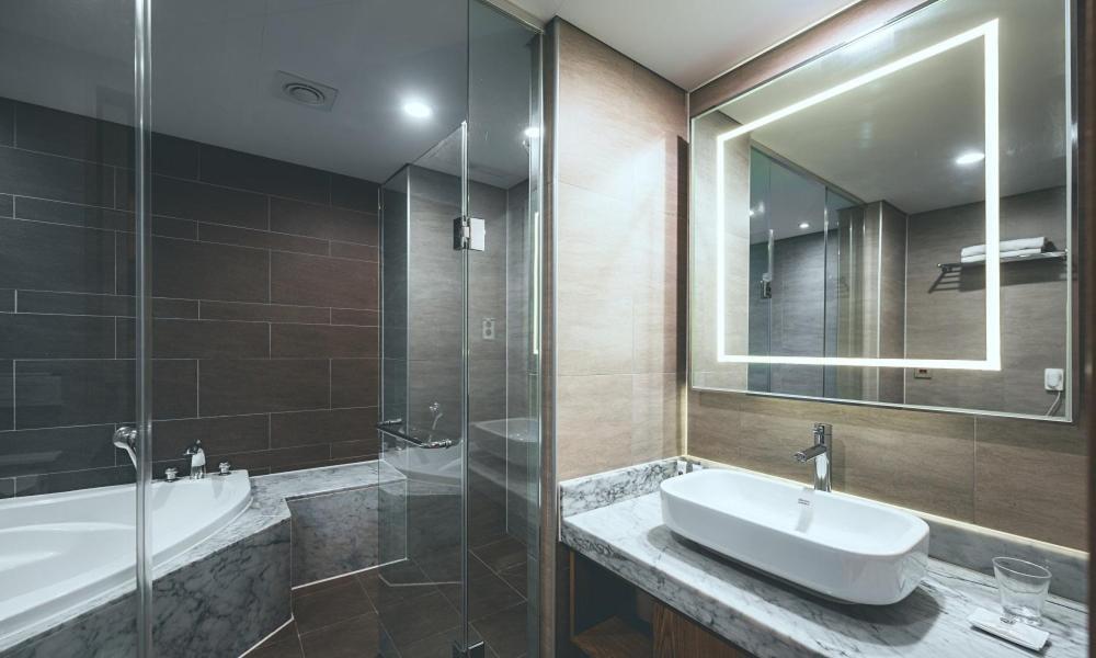 Wonju City Hotel Hyeoksin Ngoại thất bức ảnh