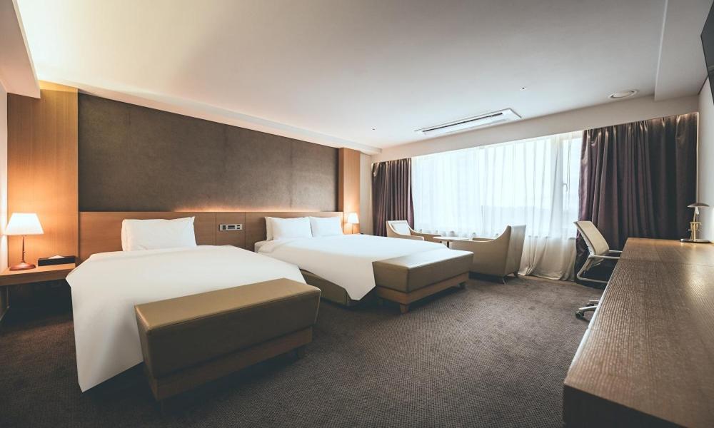 Wonju City Hotel Hyeoksin Ngoại thất bức ảnh
