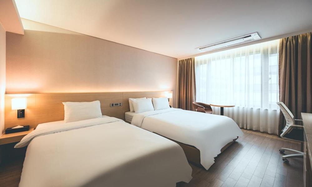 Wonju City Hotel Hyeoksin Ngoại thất bức ảnh
