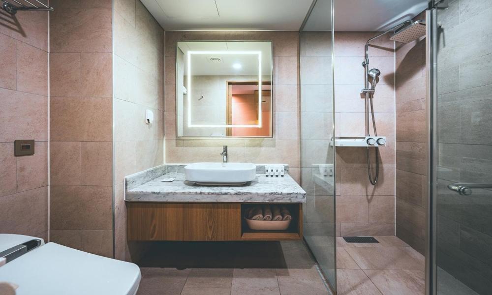 Wonju City Hotel Hyeoksin Ngoại thất bức ảnh