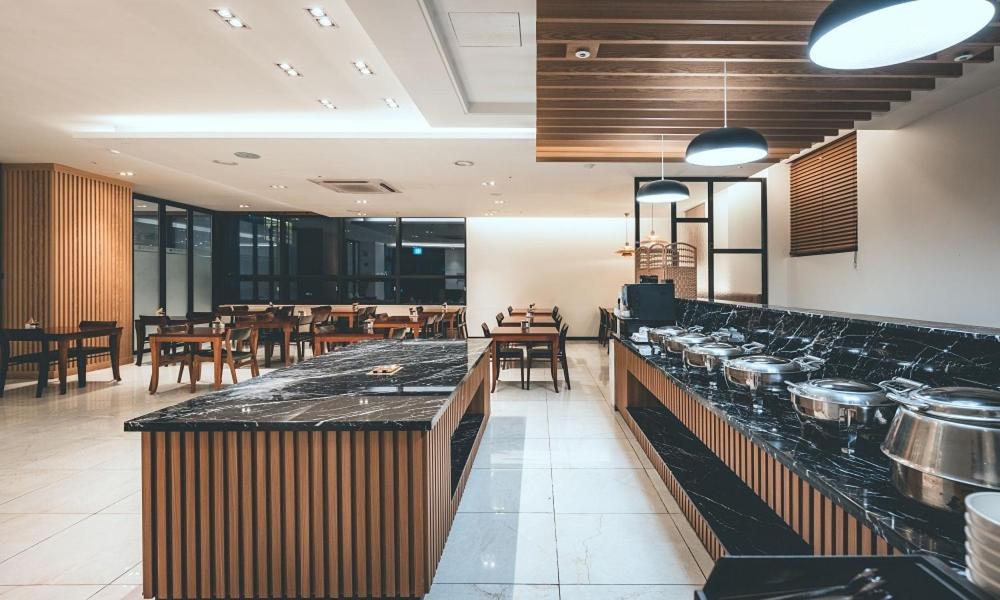 Wonju City Hotel Hyeoksin Ngoại thất bức ảnh